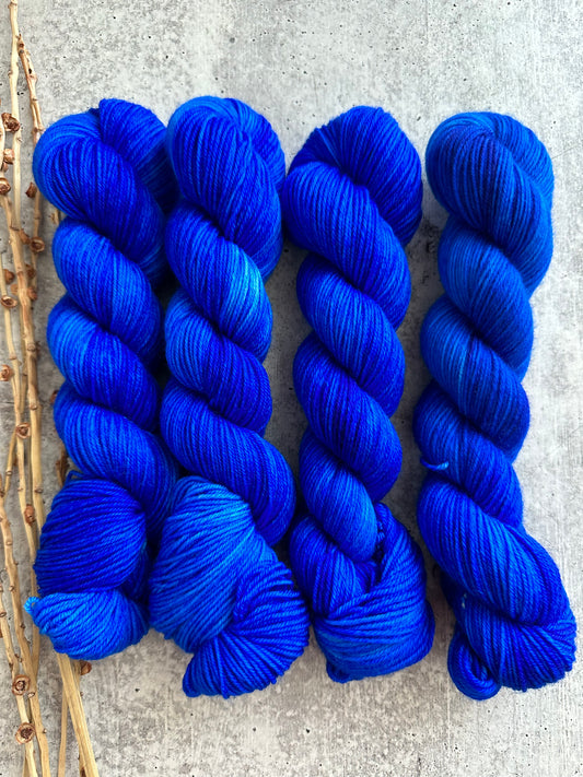 Royal SW Merino Nylon 50g Skein