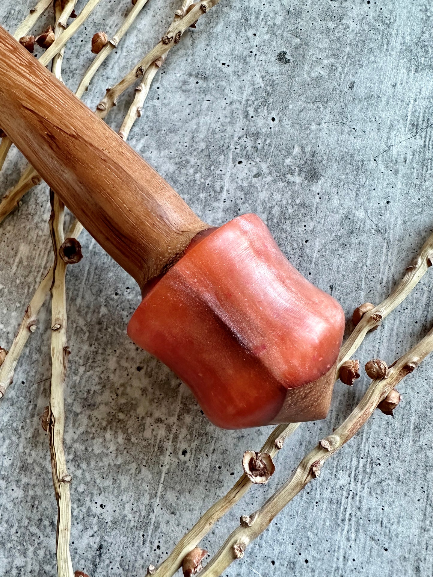 Ebiara Support Spindle With Orange Resin