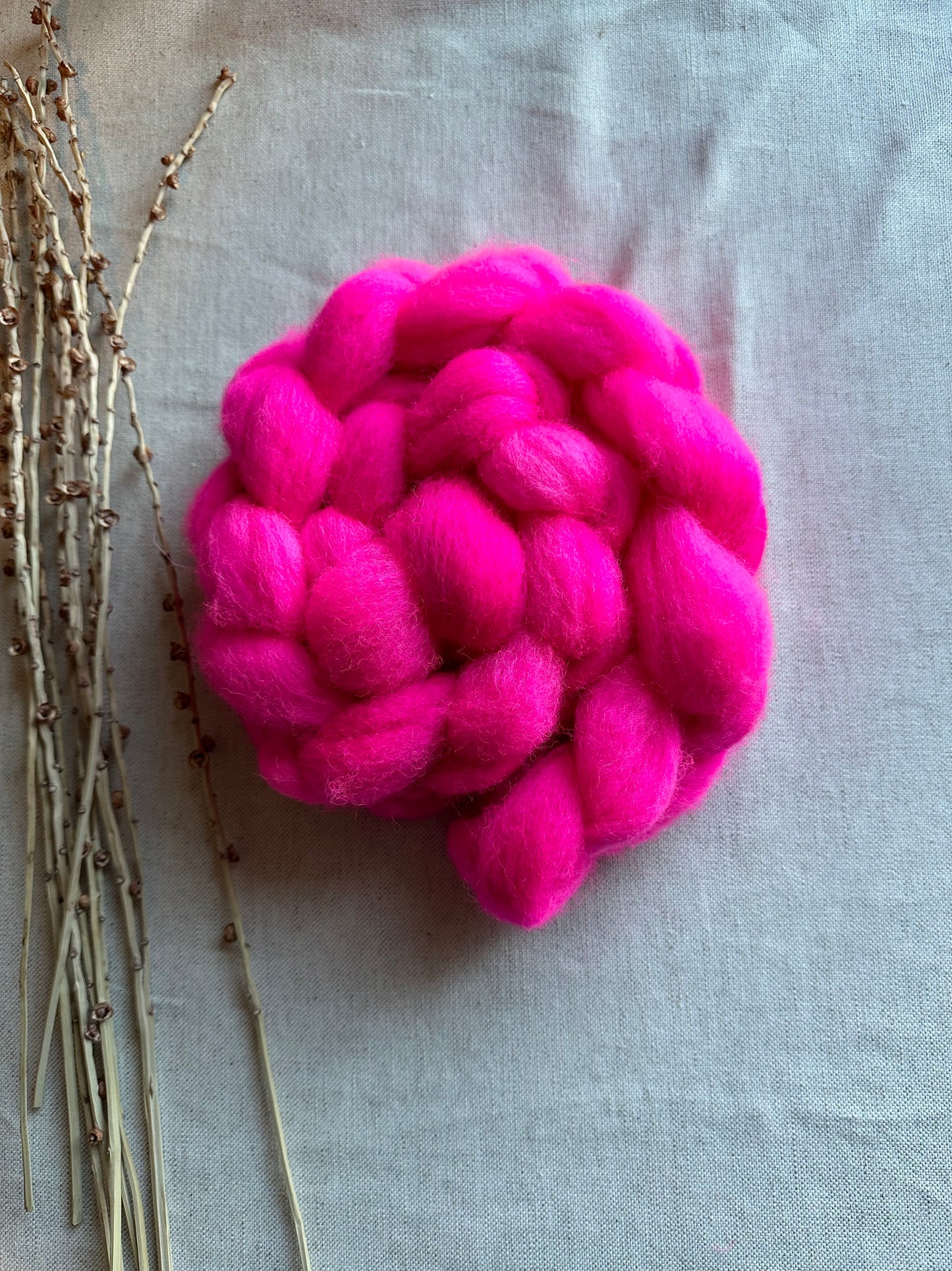 Shocking Pink Cormo Top Spinning Fiber