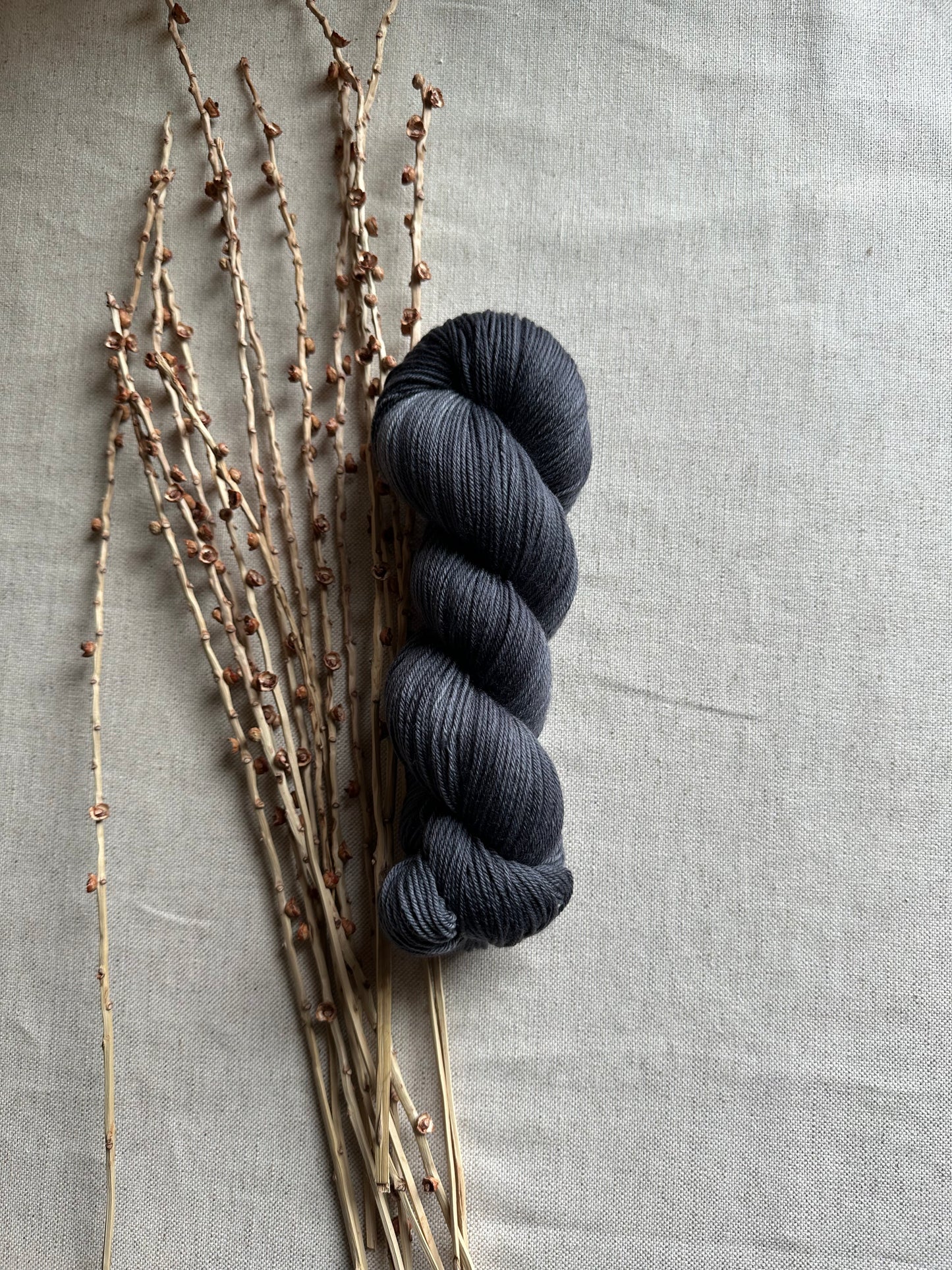 Distressed Charcoal 100g Skein