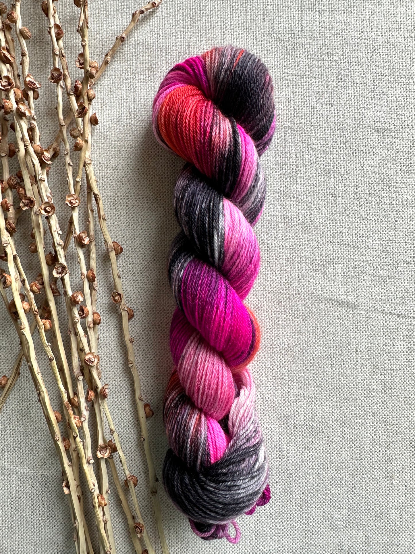 Bleeding Hearts SW Merino Nylon 50g Skein